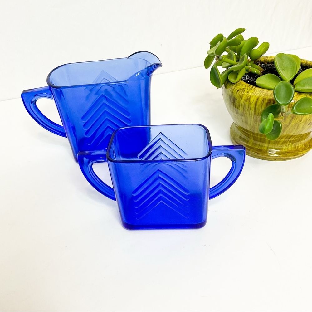 VINTAGE Cobalt Blue Depression Glass Creamer & Sugar Set Retro Art Deco